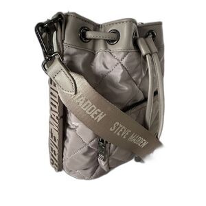 Steve Madden Taupe handbag